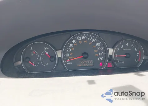 2004 Saturn Ion 1 z USA, uszkodzony, nr VIN 1G8AF52F34Z140184